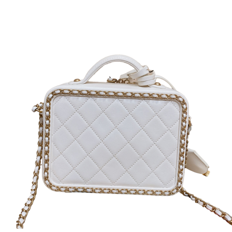 Chained Medium Caviar Quilted Vanity Case White GHW