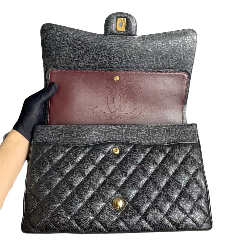 Classic Double Flap Caviar Maxi Black GHW
