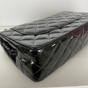 Double Flap Jumbo Quilted Patent in Black SHW