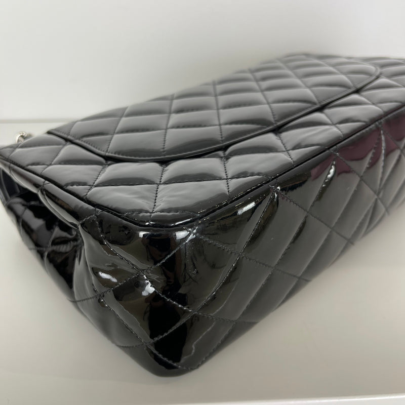 Double Flap Jumbo Quilted Patent in Black SHW