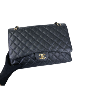 Classic Single Flap Maxi Caviar Black GHW