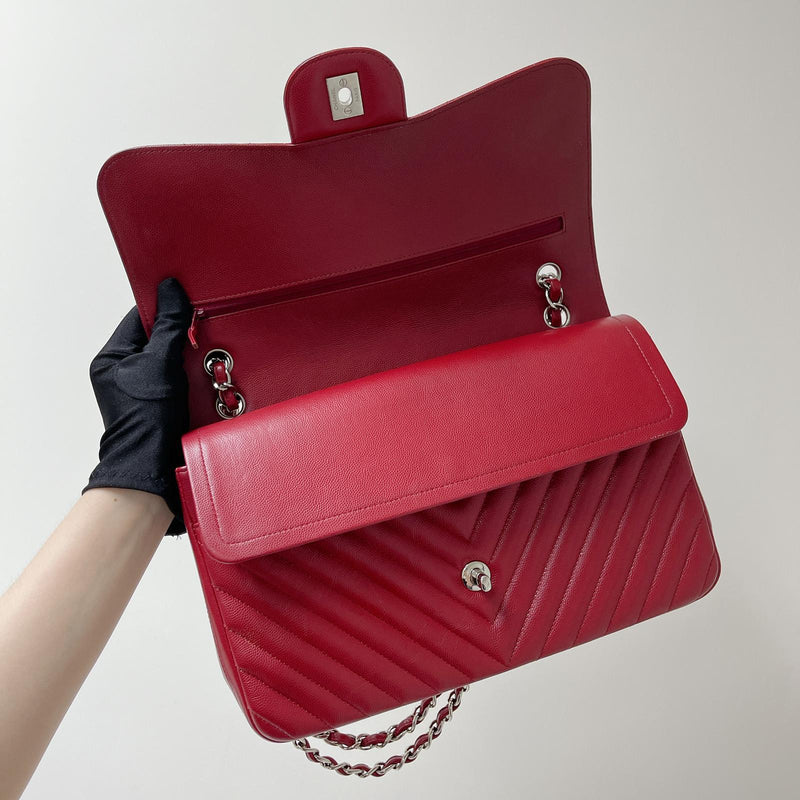 Classic Flap Jumbo Caviar Red Chevron SHW