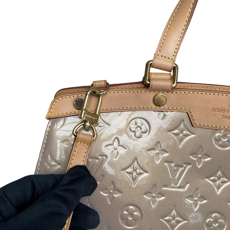 Louis Vuitton Beige Poudre Monogram Vernis Brea mm Bag