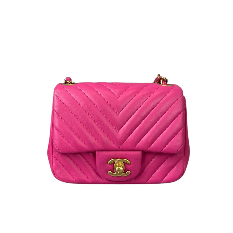 Pink chevron chanel bag sale