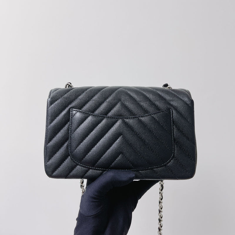 Mini Flap Bag Chevron Caviar Black SHW