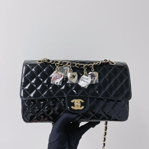 Quilted Medium Cruise Charm Single Flap Patent Black