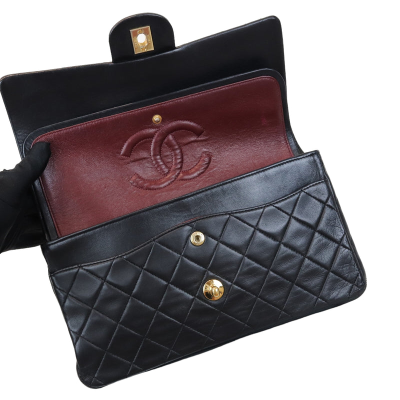 Classic Double Flap Medium Vintage Black GHW