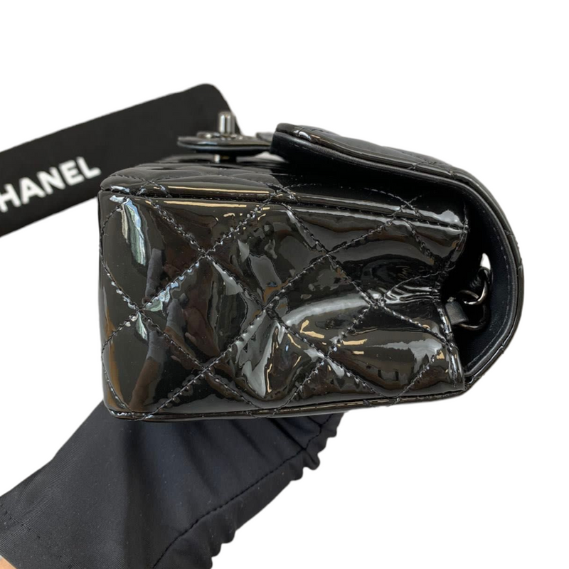 Classic Flap Mini Rectangle Patent Black BHW