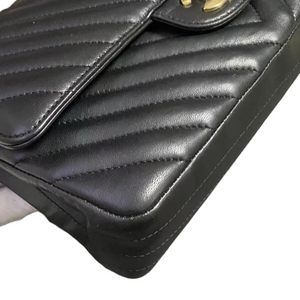 Medium Classic Chevron Calfskin Black GHW