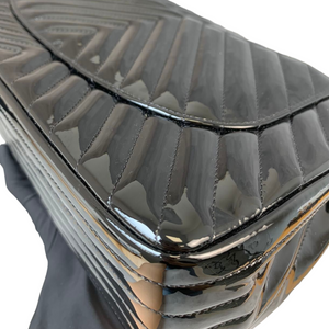 Double Flap Jumbo Chevron Patent Black SHW