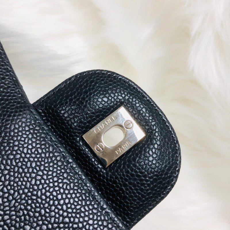 Single Flap Classic Jumbo in Black Caviar with SHW