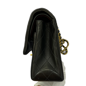 Vintage Classic Flap Medium Lambskin Black GHW