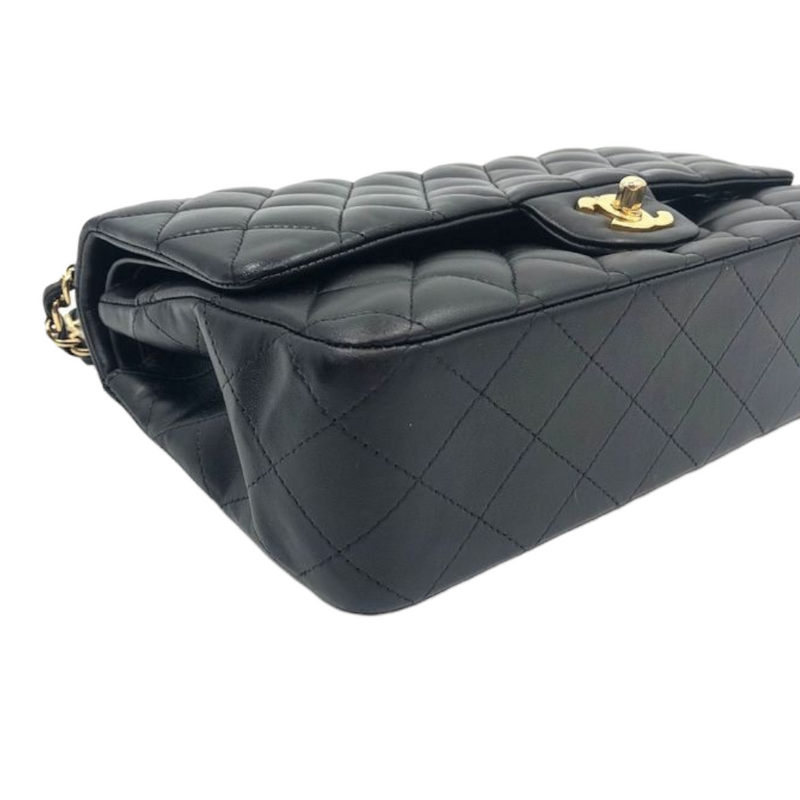 Classic Flap Medium Lambskin Black GHW