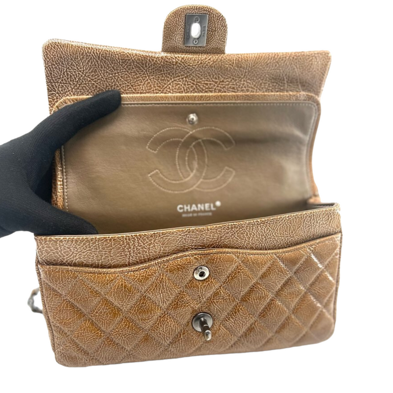 Medium Classic Flap Crumpled Calfskin Brown RHW