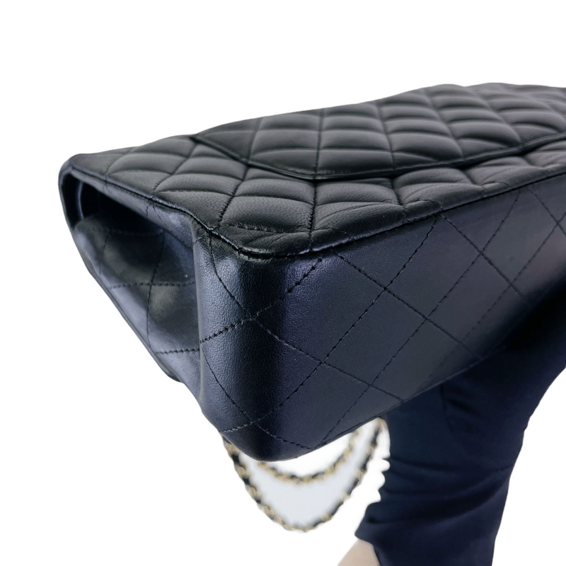 Classic Flap Medium Lambskin Black GHW