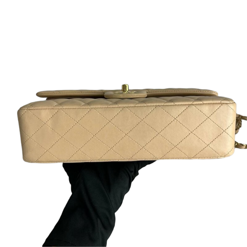 Classic Flap Medium Lambskin Beige GHW