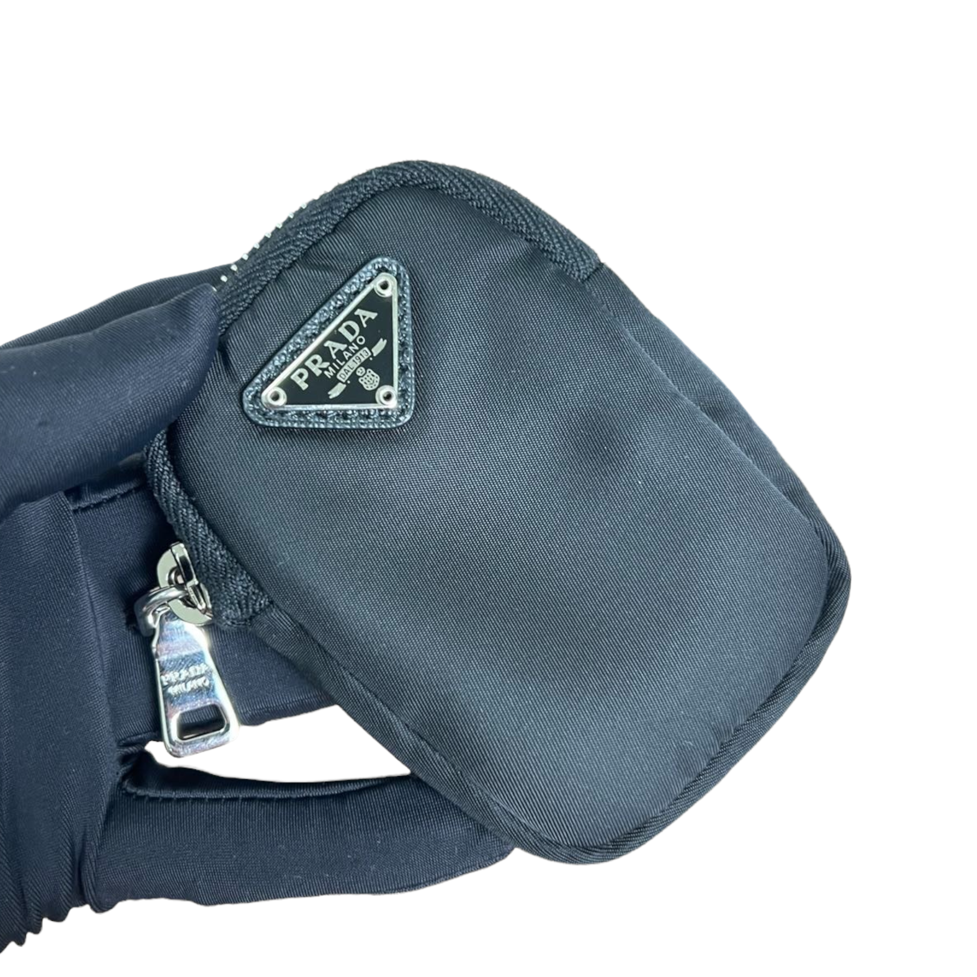 Prada Re-edition 2005 Nylon Black – Bag Religion Prada Re-edition 2005 Nylon Black – Bag Religion
