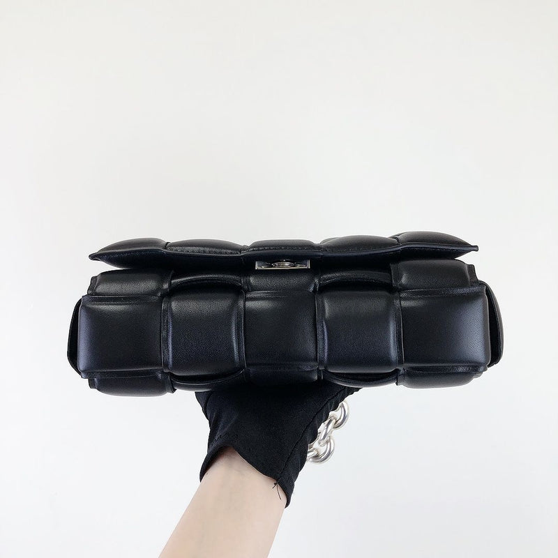 Chain Cassette Bag Leather Black SHW