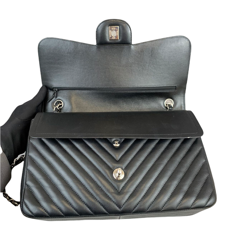 Classic Flap Jumbo Caviar Black Chevron SHW