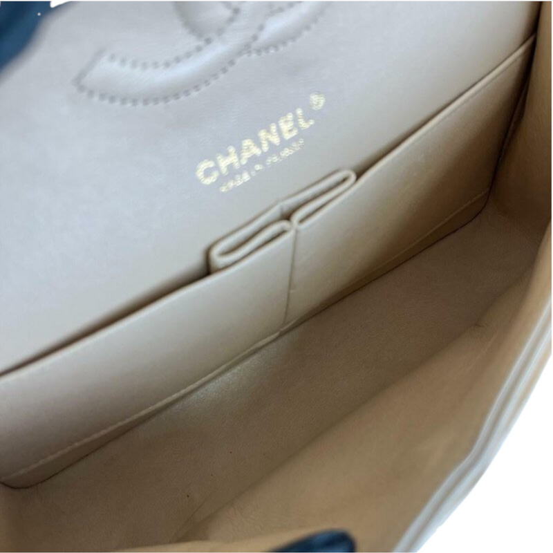 Classic Flap Medium Lambskin Beige GHW