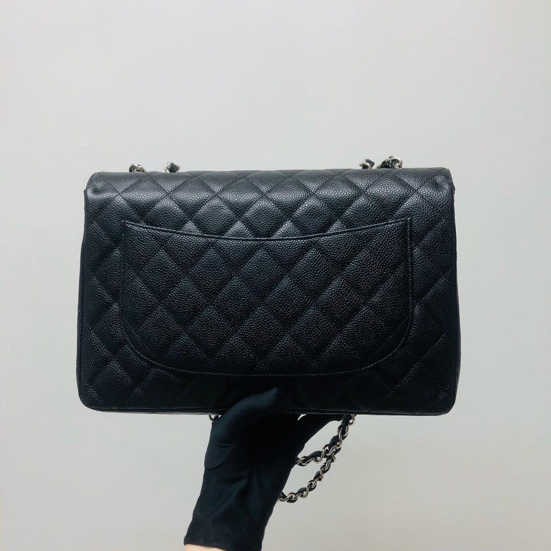 Single Flap Classic Jumbo in Black Caviar with SHW