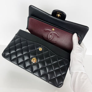 Classic Flap Medium Lambskin Black GHW