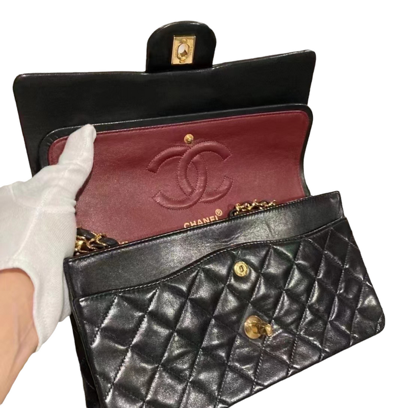 Vintage Classic Flap Medium Lambskin Black GHW