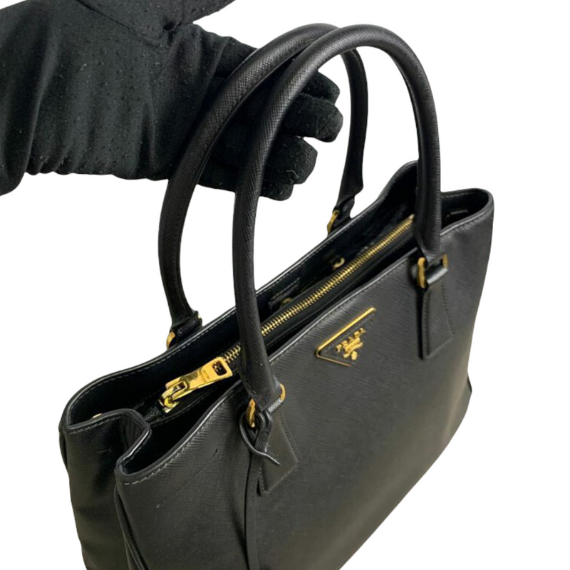 Large Saffiano Leather Prada Galleria Bag in BLACK