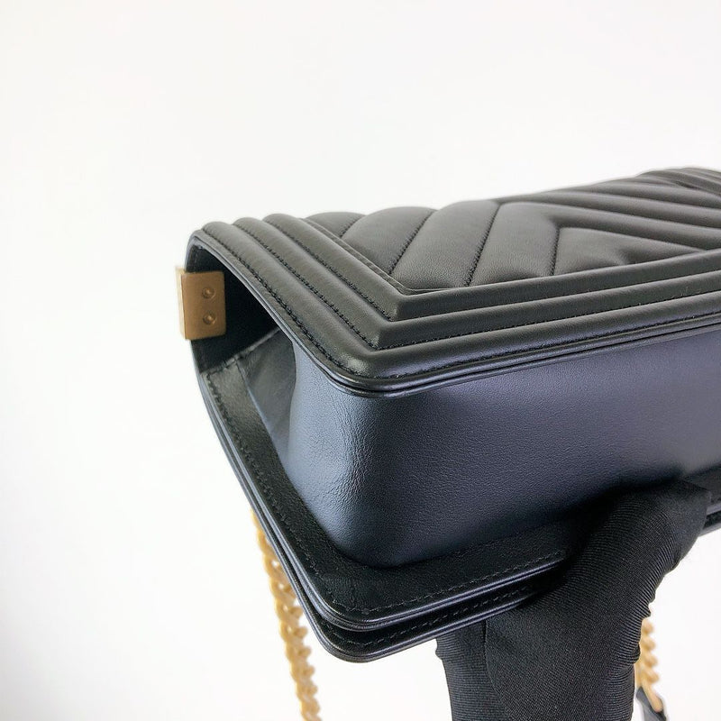 Small Boy Bag Caviar Calfskin Black GHW