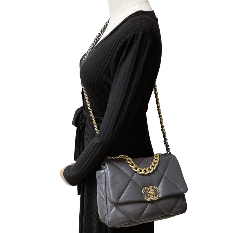 19 Lambskin Dark Grey Small 21B Mixed Hardware