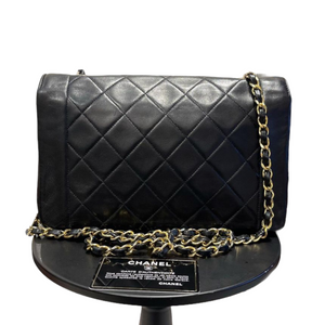 Medium Diana Lambskin Black GHW