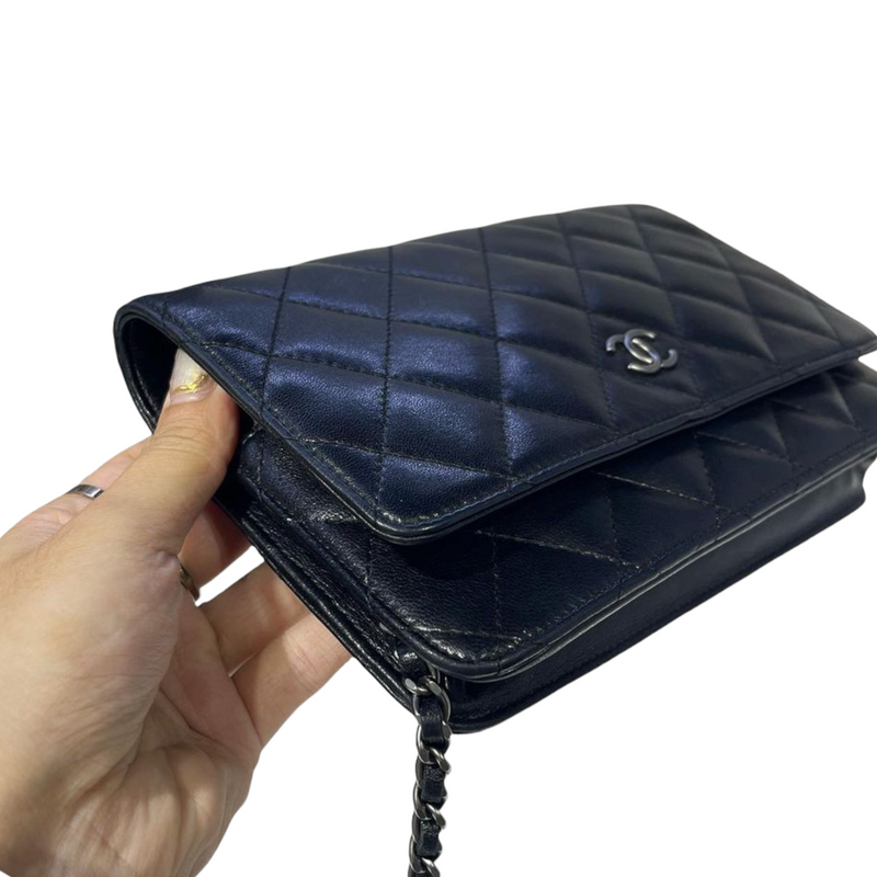 Classic Wallet on Chain Lambskin Black SHW