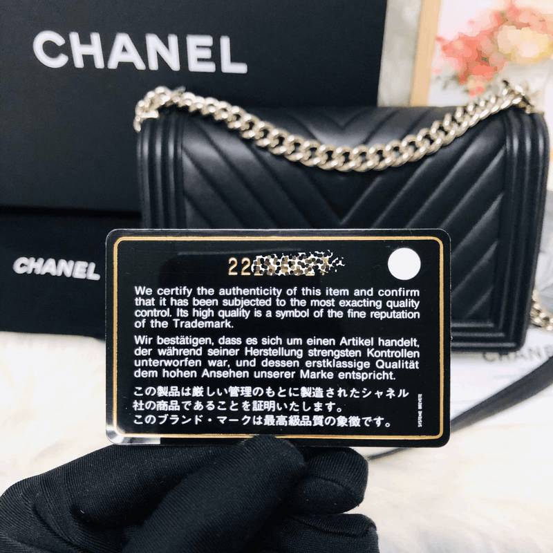 $7000 Chanel Classic Black Patent Calf Leather Chevron Le Boy New Medium Bag  Purse Shiny SHW - Lust4Labels