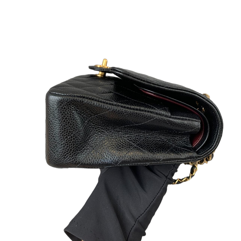 Medium Classic Flap Caviar Black GHW