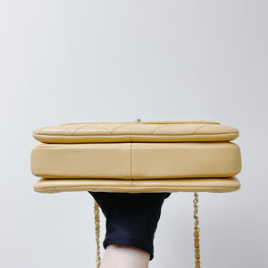 Trendy CC Small Flap Yellow toned neutral