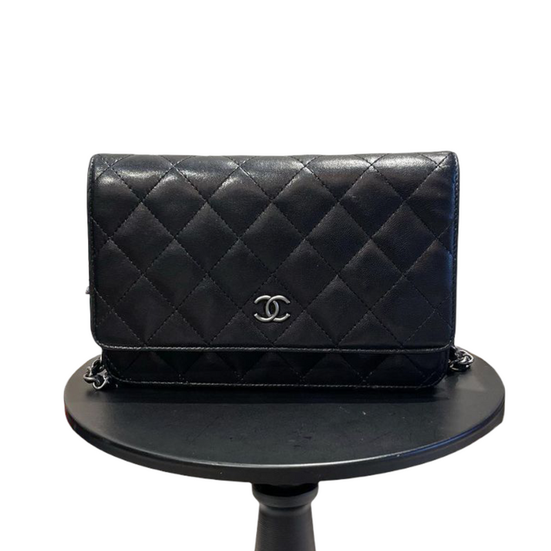 Classic Wallet on Chain Lambskin Black SHW