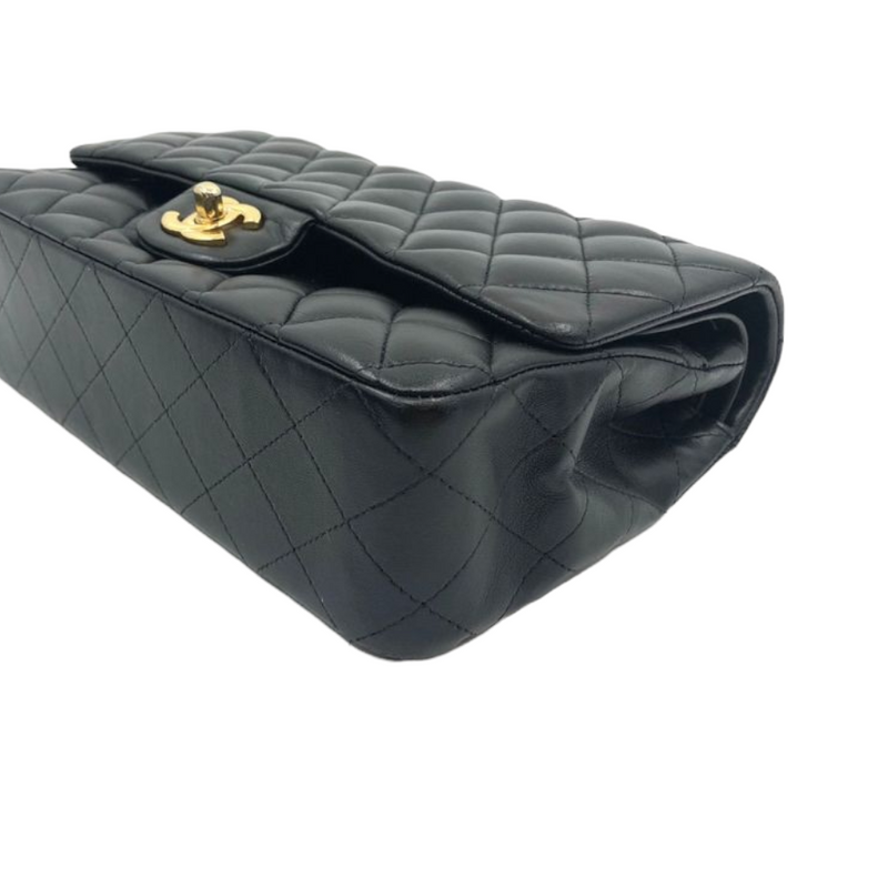Classic Flap Medium Lambskin Black GHW