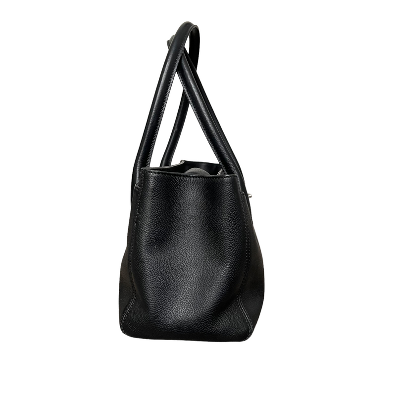 Executive Cerf Tote Grained Black SHW