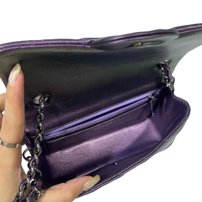 Rectangle Mini Lambskin iridescent Purple SHW