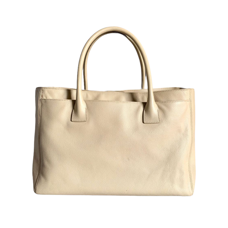 Executive Cerf Tote Caviar Beige GHW