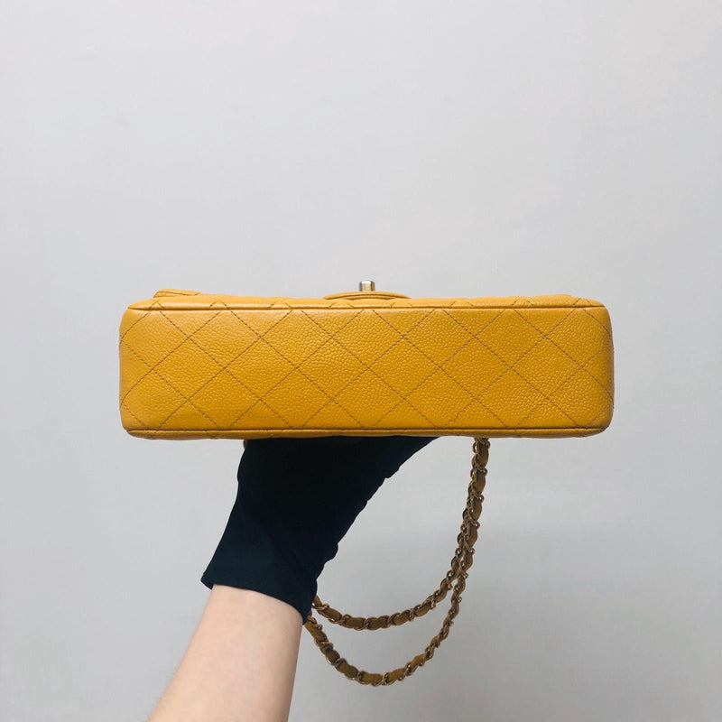 Classic Flap M/L Yellow Lambskin with GHW