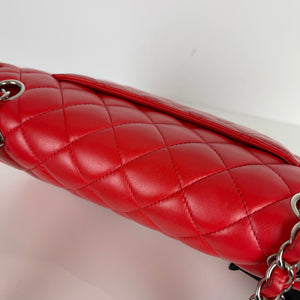 Classic Flap Medium Lambskin Red SHW