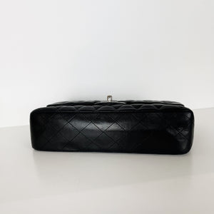 Classic Flap Medium Lambskin Black SHW