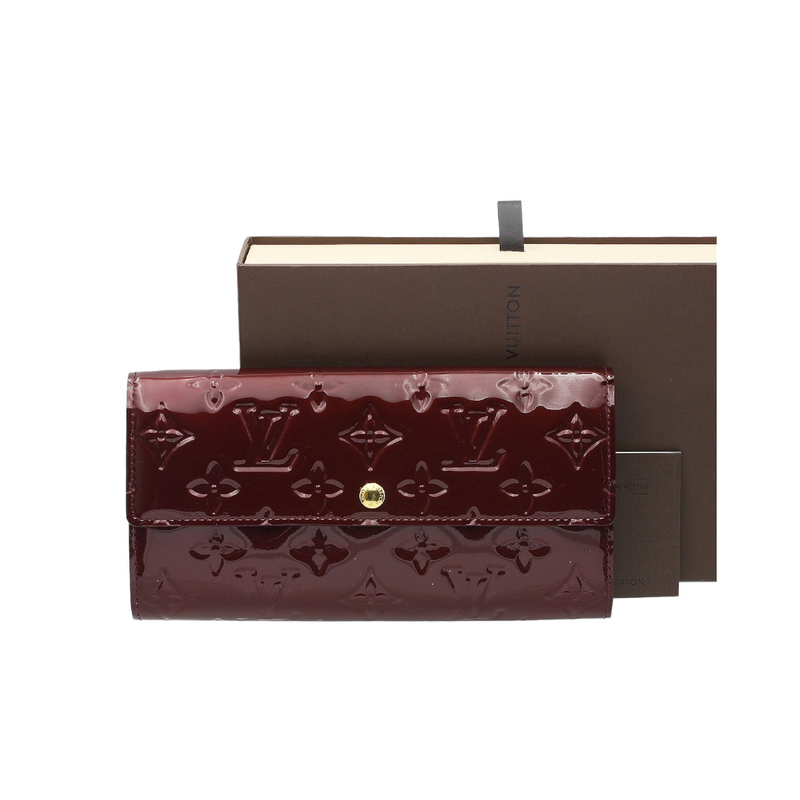 Louis Vuitton Sarah Poudre Monogram Vernis Wallet