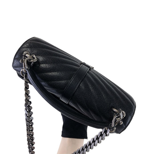 Chevron Quilted Medium College Black RHW