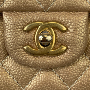 Classic Medium Flap Caviar Gold GHW