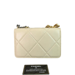 19 Quilted WOC Beige