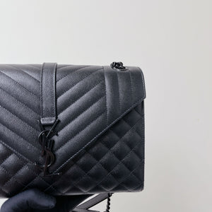 Quilted Envelope Medium Grained Leather Black BHW
