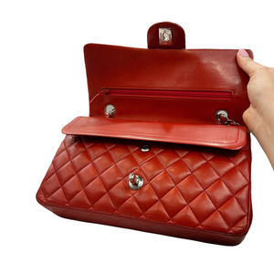 Classic Medium Lambskin Flap Red SHW