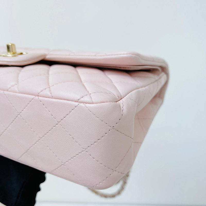 Classic Double Flap Medium Pink lambskin GHW